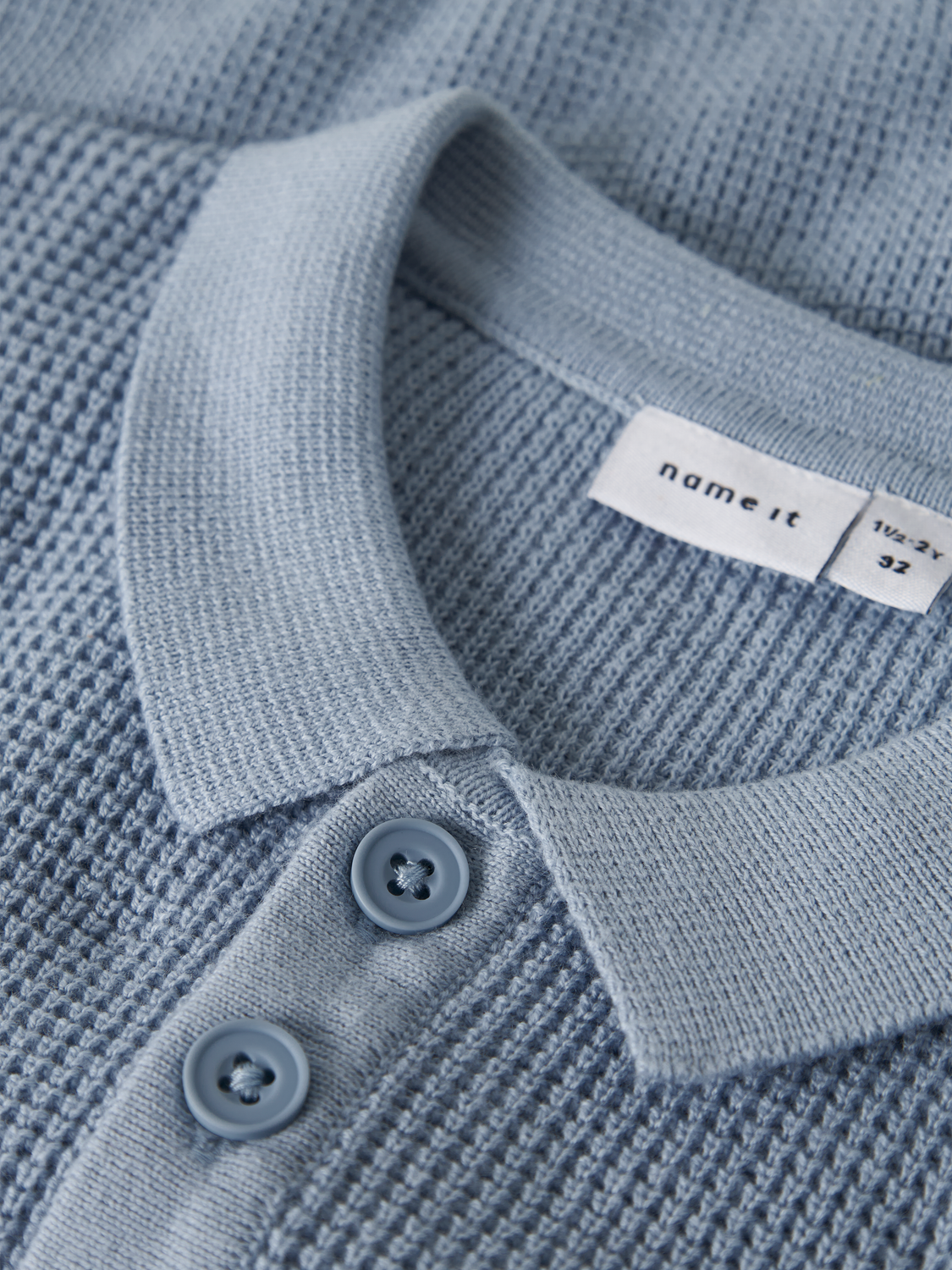 model_shot-front_full